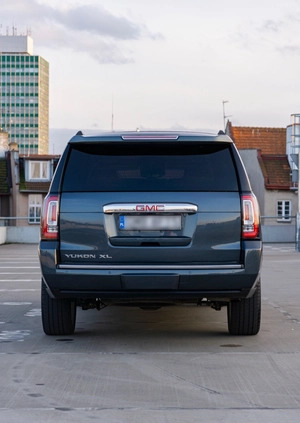 GMC Yukon cena 229000 przebieg: 49000, rok produkcji 2020 z Warszawa małe 667